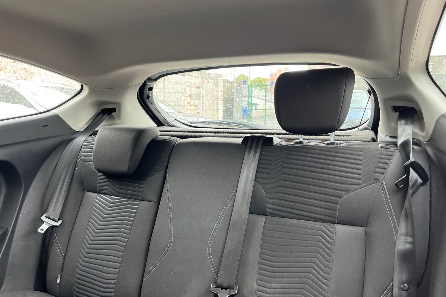 Ford FIESTA Photo 19