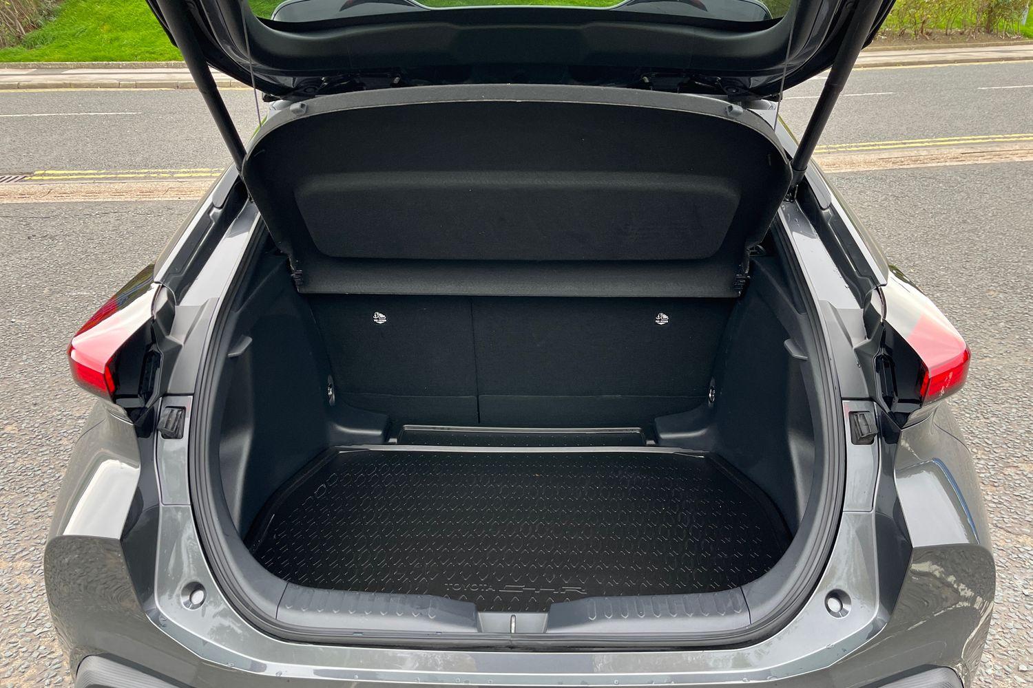 Toyota C-HR Photo 20