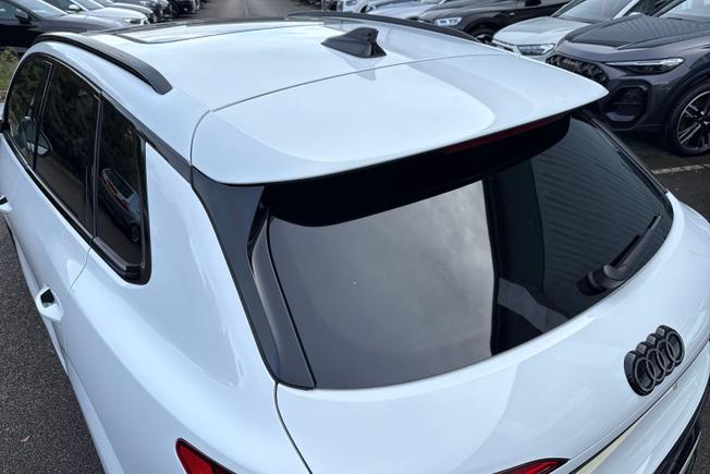 AUDI Q3 Photo 23
