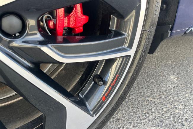 Audi  S3 Saloon Photo 25