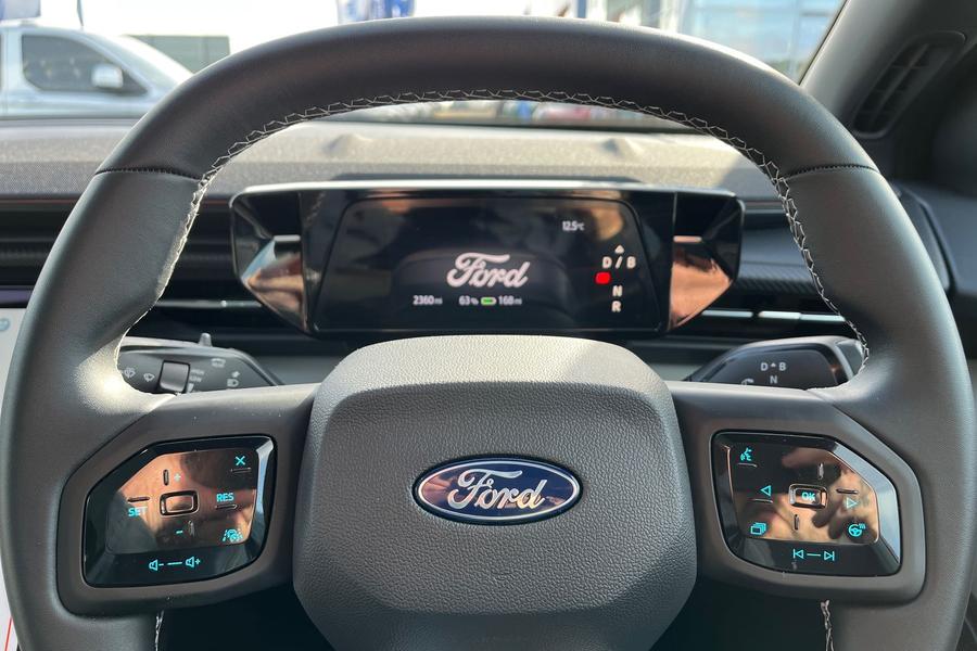 Ford Explorer Photo autoimg-1d09df25fd83f94293e3268cd92a1968881008c2.jpg