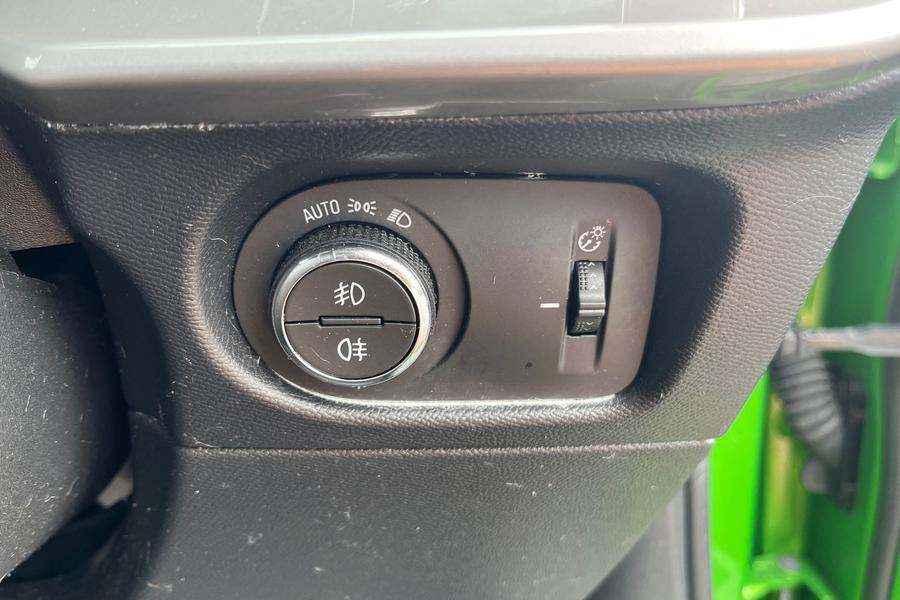 Vauxhall MOKKA Photo autoimg-1d0b8061bd375228985db85aa1db2b4a86d23fcb.jpg