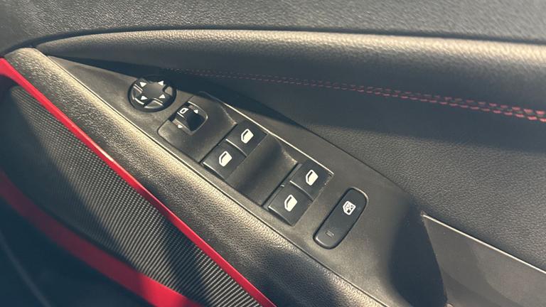 Used Vauxhall Crossland DL21HYX 20