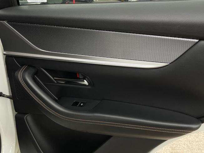 MAZDA CX-60 Photo 35