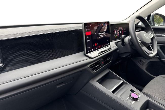 VOLKSWAGEN Tiguan Photo 2