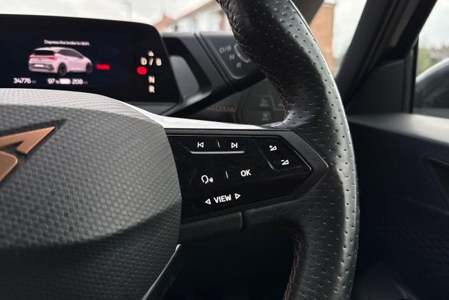 CUPRA BORN Photo 17
