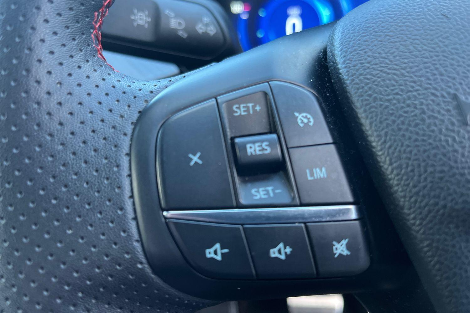 Ford KUGA Photo 25
