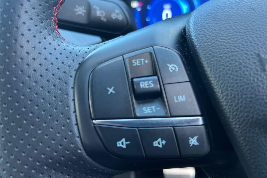 Ford KUGA Photo autoimg-1d1415ca71f3824e86a80357f9c66c9f37ec8f80.jpg