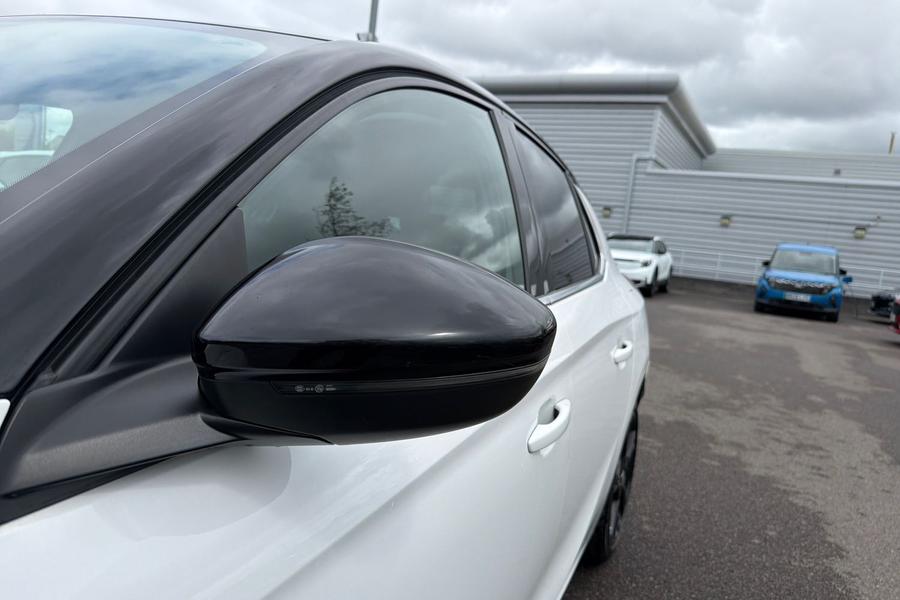 Vauxhall CORSA Photo autoimg-1d149e38f1c3394fc9287184fc6c80388ea60cee.jpg
