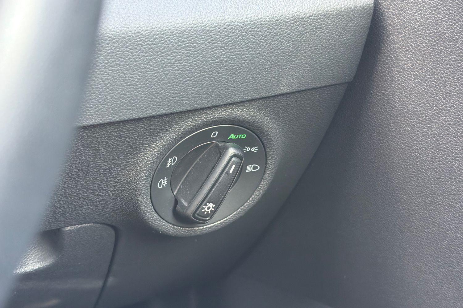 Skoda KAROQ Photo 32