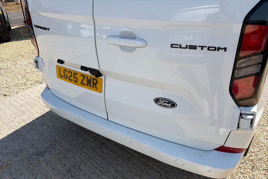 Used Ford TRANSIT CUSTOM LG25ZWR 19