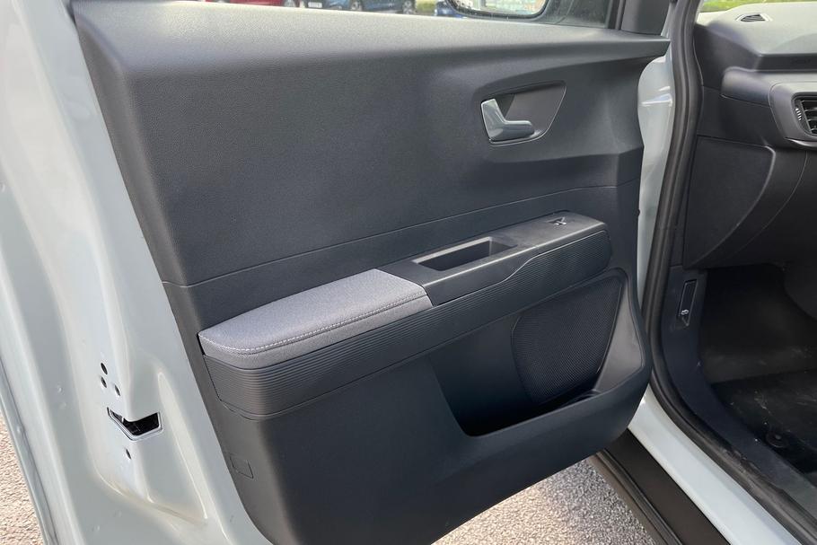 Used FORD E-TRANSIT COURIER YA25FXH 17