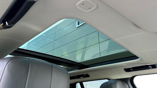 Land Rover Range Rover Photo autoimg-1d1b7b8ee61db0d5f325ff611a1003b02dc4bdd1.jpg