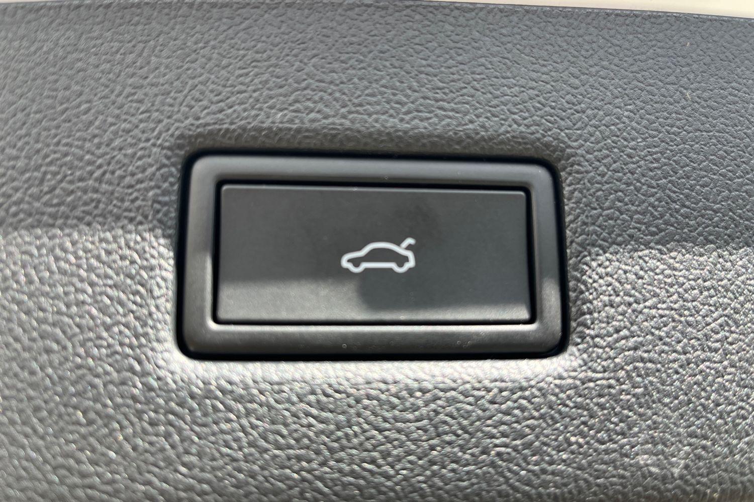 Ford Explorer Photo 25
