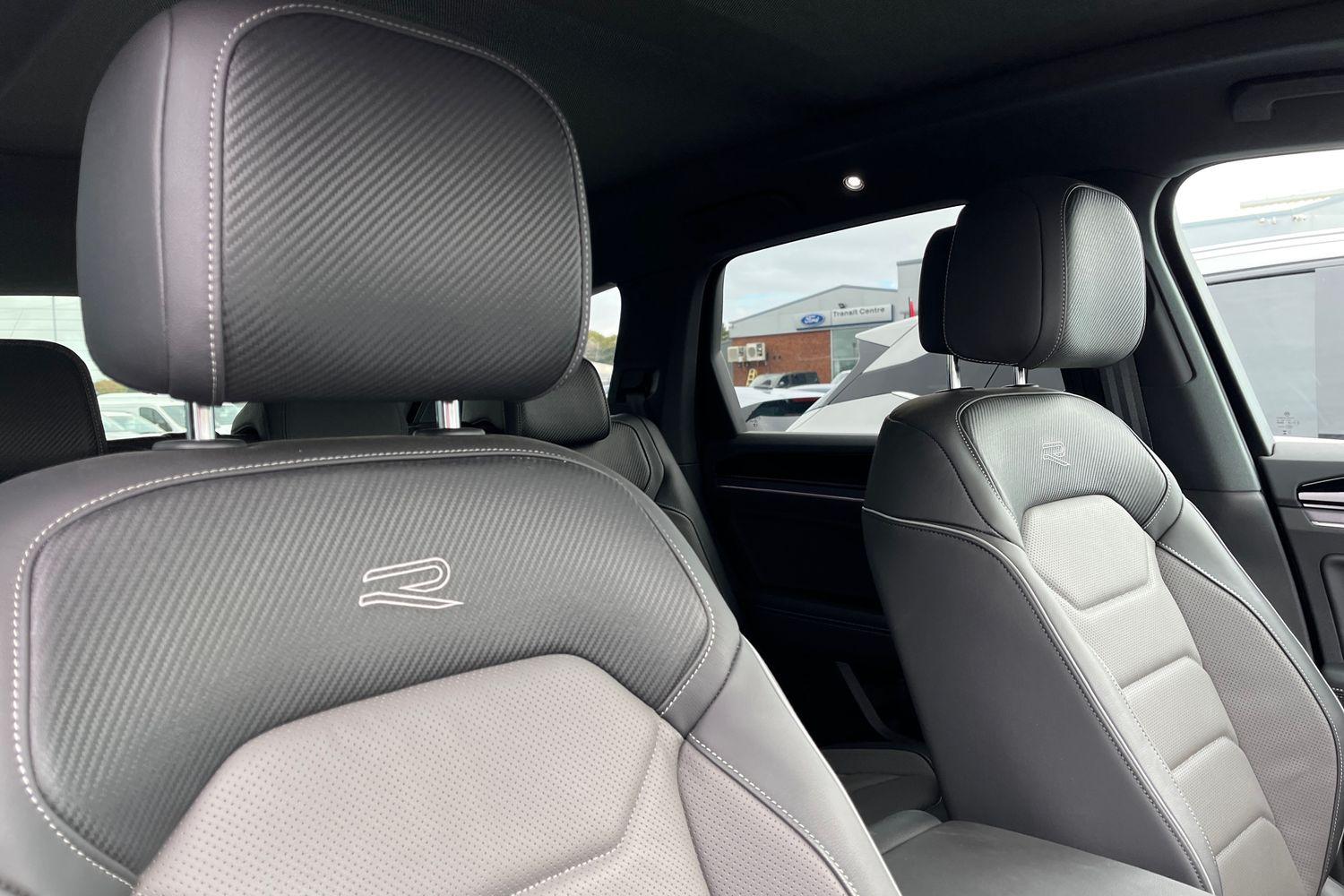 Volkswagen TOUAREG Photo 28