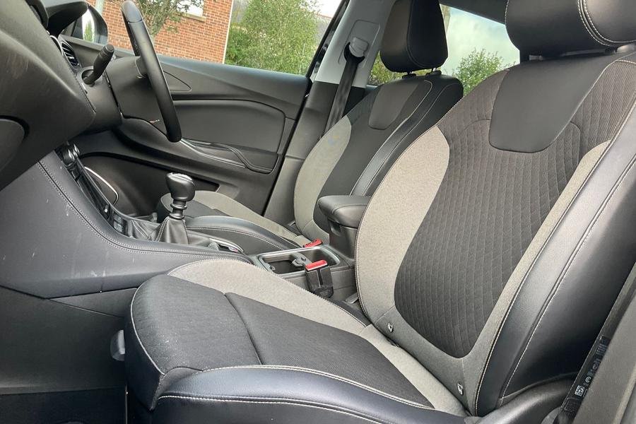 Vauxhall GRANDLAND X Photo autoimg-1d22e401bdf9a238bed61812a4b6d37ca821b137.jpg