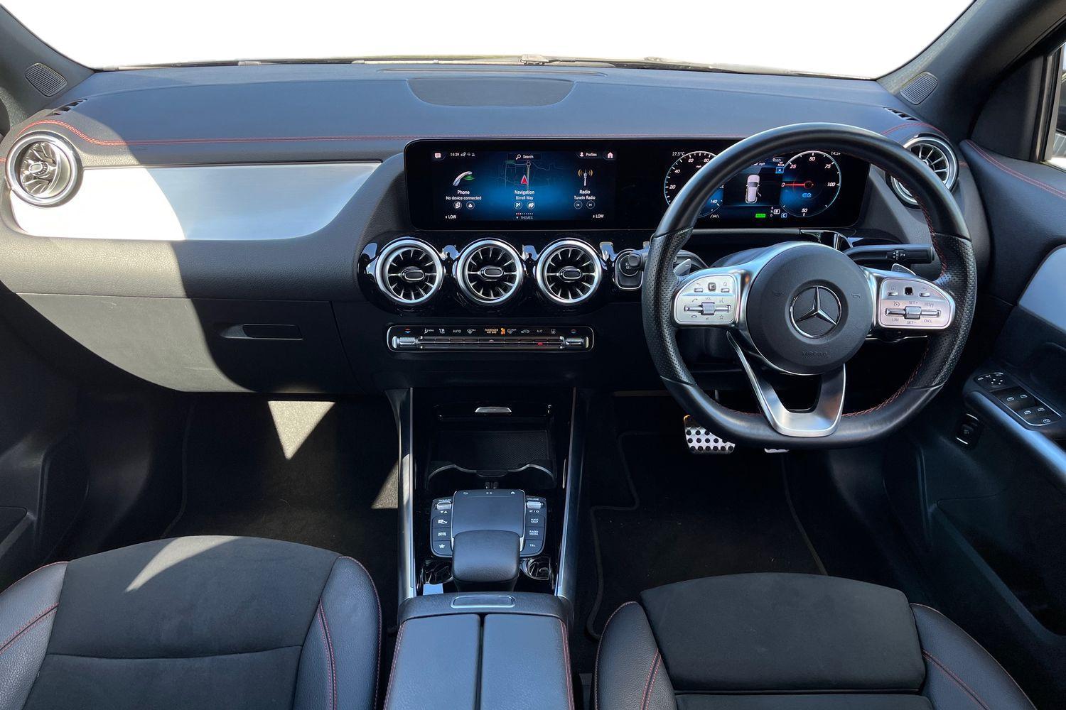 Mercedes-Benz EQA Photo 9