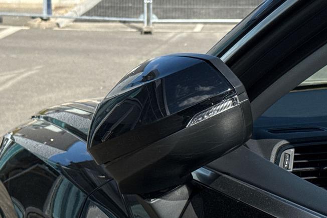 AUDI Q3 Photo 46