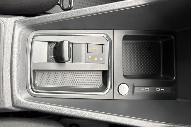 VOLKSWAGEN Caddy Photo 25