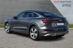 AUDI e-tron Photo 3