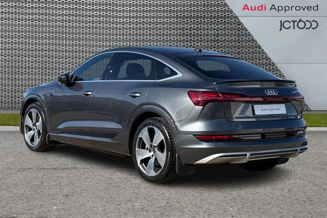 AUDI e-tron Photo 3