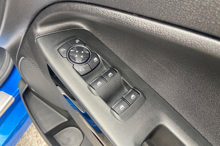 Ford ECOSPORT Photo autoimg-1d2989f8895b9b8e8c853cadfaf2da9beb52585a.jpg