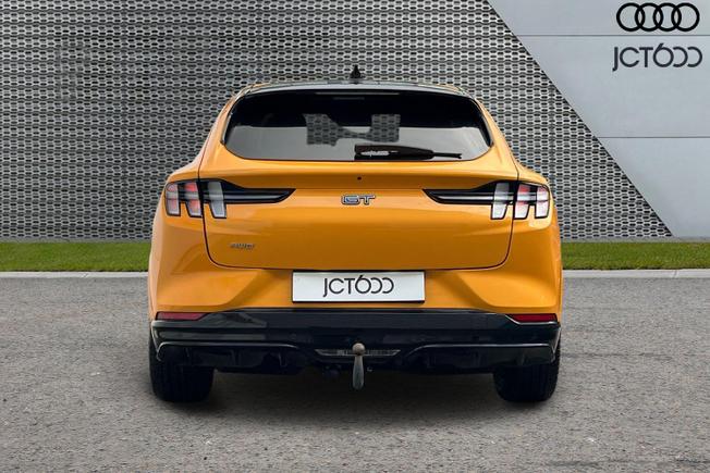 FORD Mustang Mach-E Photo 7