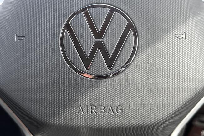 VOLKSWAGEN Tiguan Photo 25