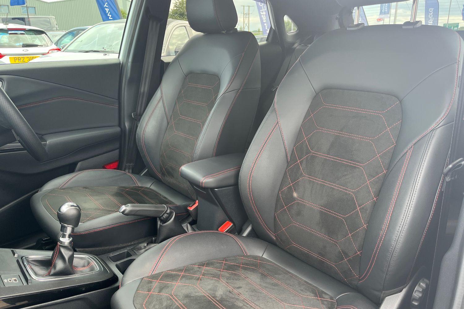 Ford PUMA Photo 18