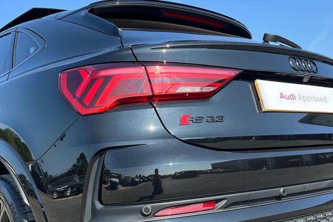 Audi RS Q3 Photo 46