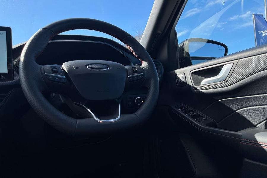 Ford Kuga Photo autoimg-1d3290eae110d84c30cd45b27d855023b7d41de9.jpg