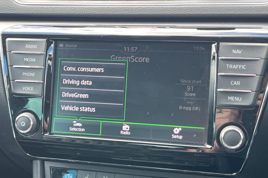 Skoda SUPERB Photo autoimg-1d32e5c243b923658d53f0b84bea7a74f78cc864.jpg