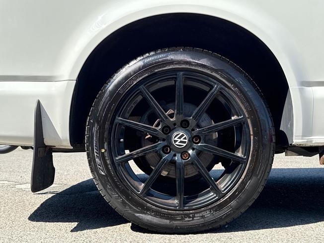 VOLKSWAGEN Transporter Photo 5