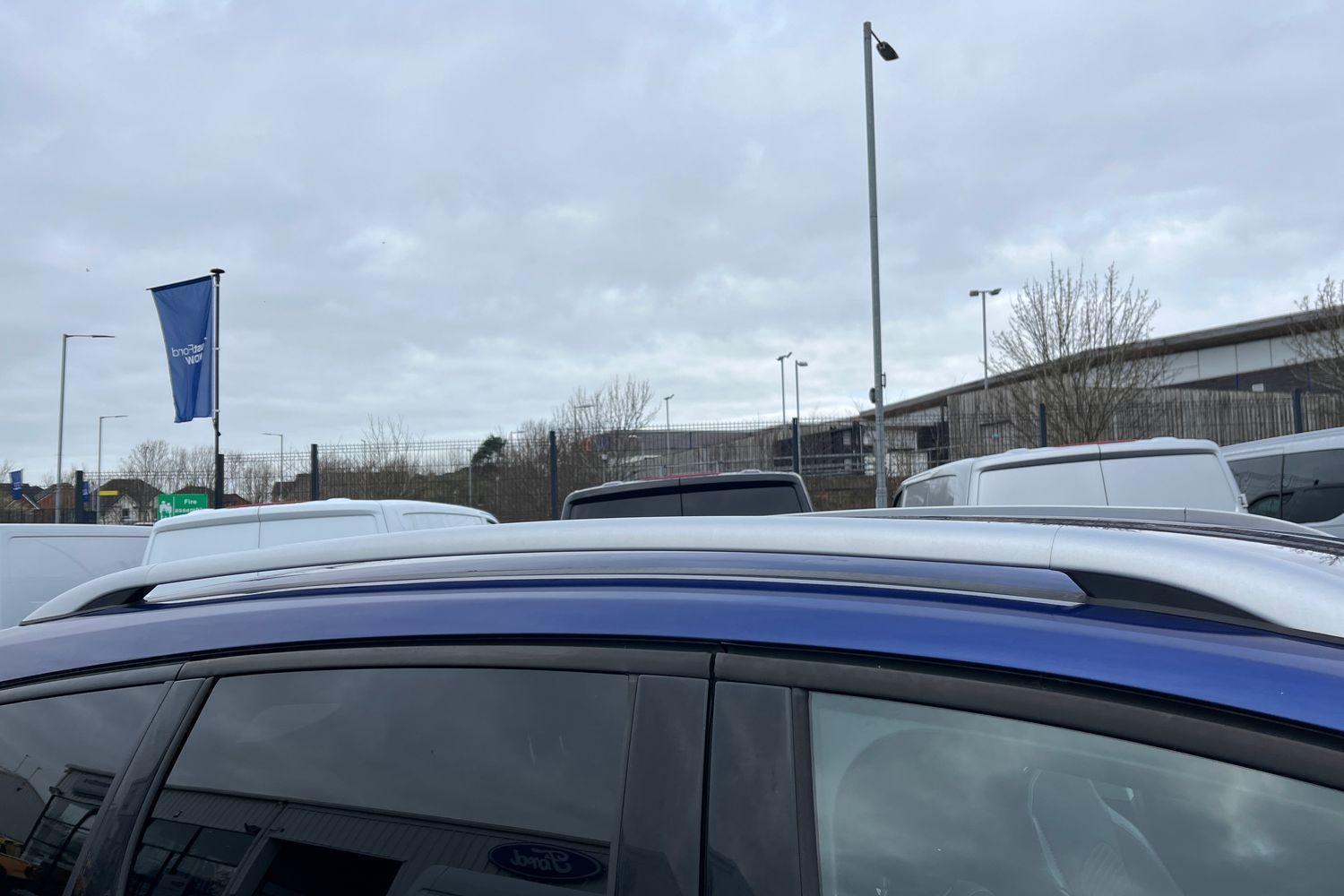Ford KUGA Photo 24