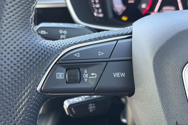Audi Q3 Photo 16