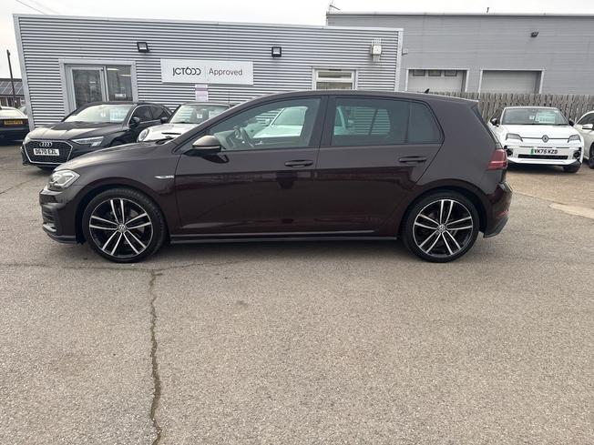 VOLKSWAGEN Golf Photo 24