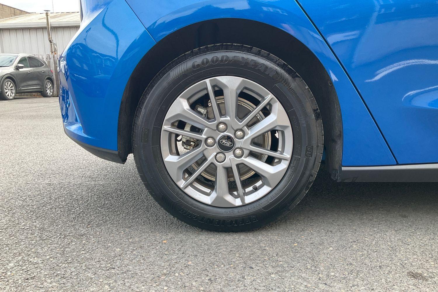 Ford Focus Photo 7