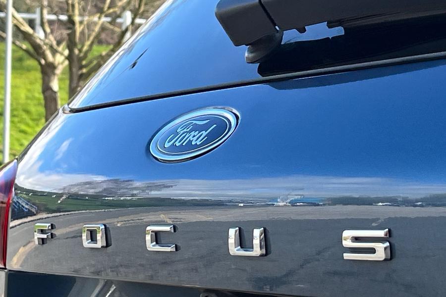 Ford FOCUS Photo autoimg-1d3d957e50e4f6a47bfe47f246c6fda5f0e33d10.jpg