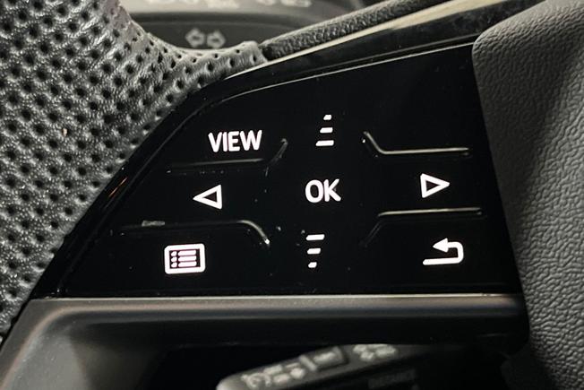 AUDI Q4 E-Tron Photo 16