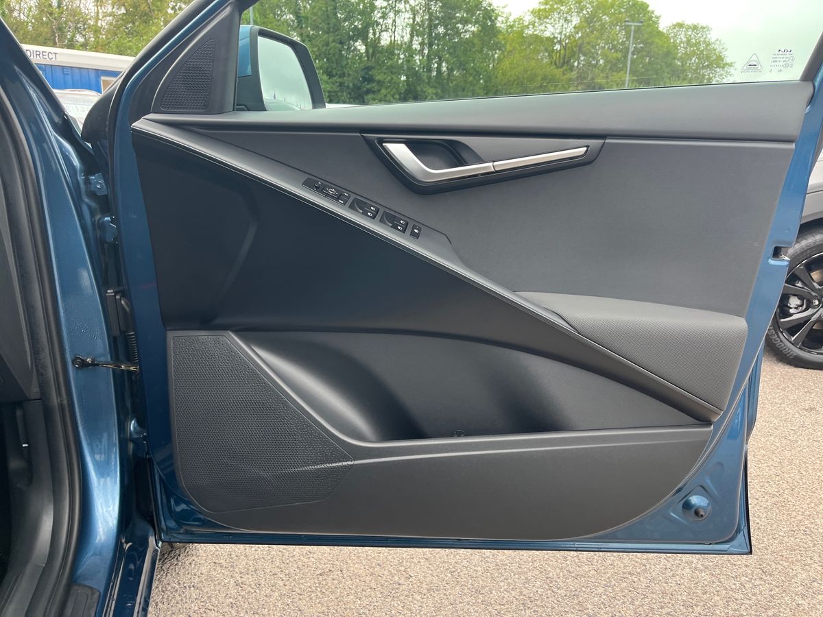 Kia Niro Photo 24