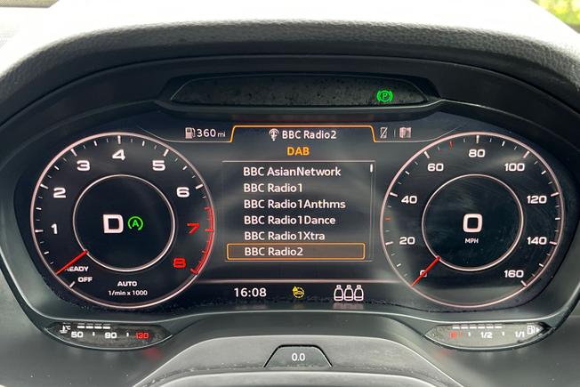 AUDI Q2 Photo 15