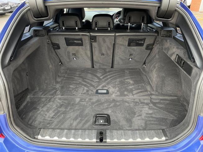 BMW 3 Series Photo 12