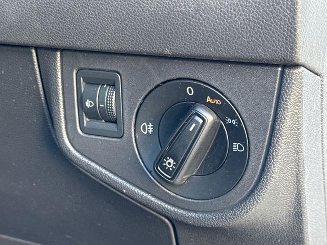 VOLKSWAGEN Polo Photo 39