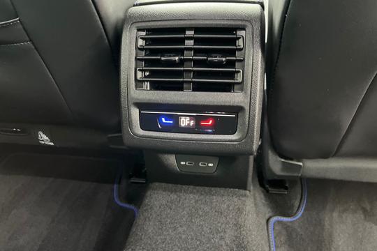 Volkswagen Golf Photo autoimg-1d4ff6135ecc8271e5b58a2beb319d60b8713fe6.jpg