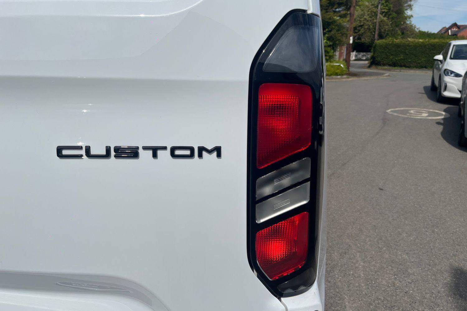 Ford TRANSIT CUSTOM Photo 28