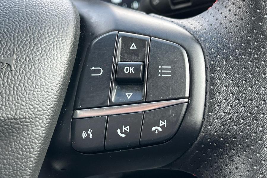 Ford FOCUS Photo autoimg-1d5d769dd40f735e5b8e65dc86c03acfa7659d85.jpg