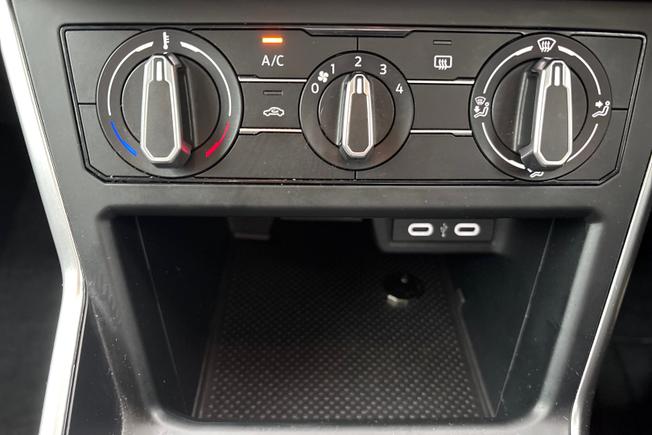 Volkswagen Polo Photo 29