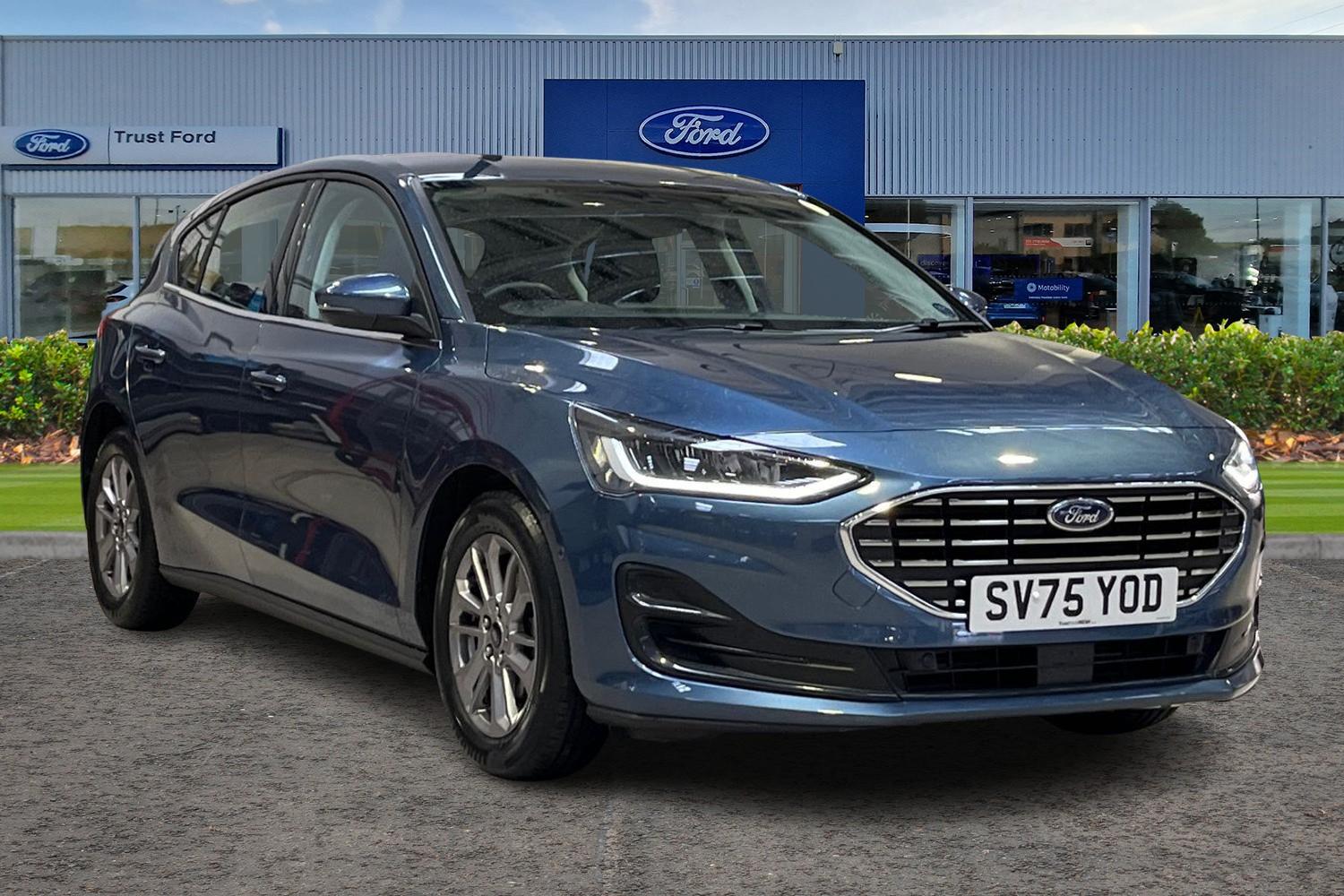 Ford FOCUS Photo 0