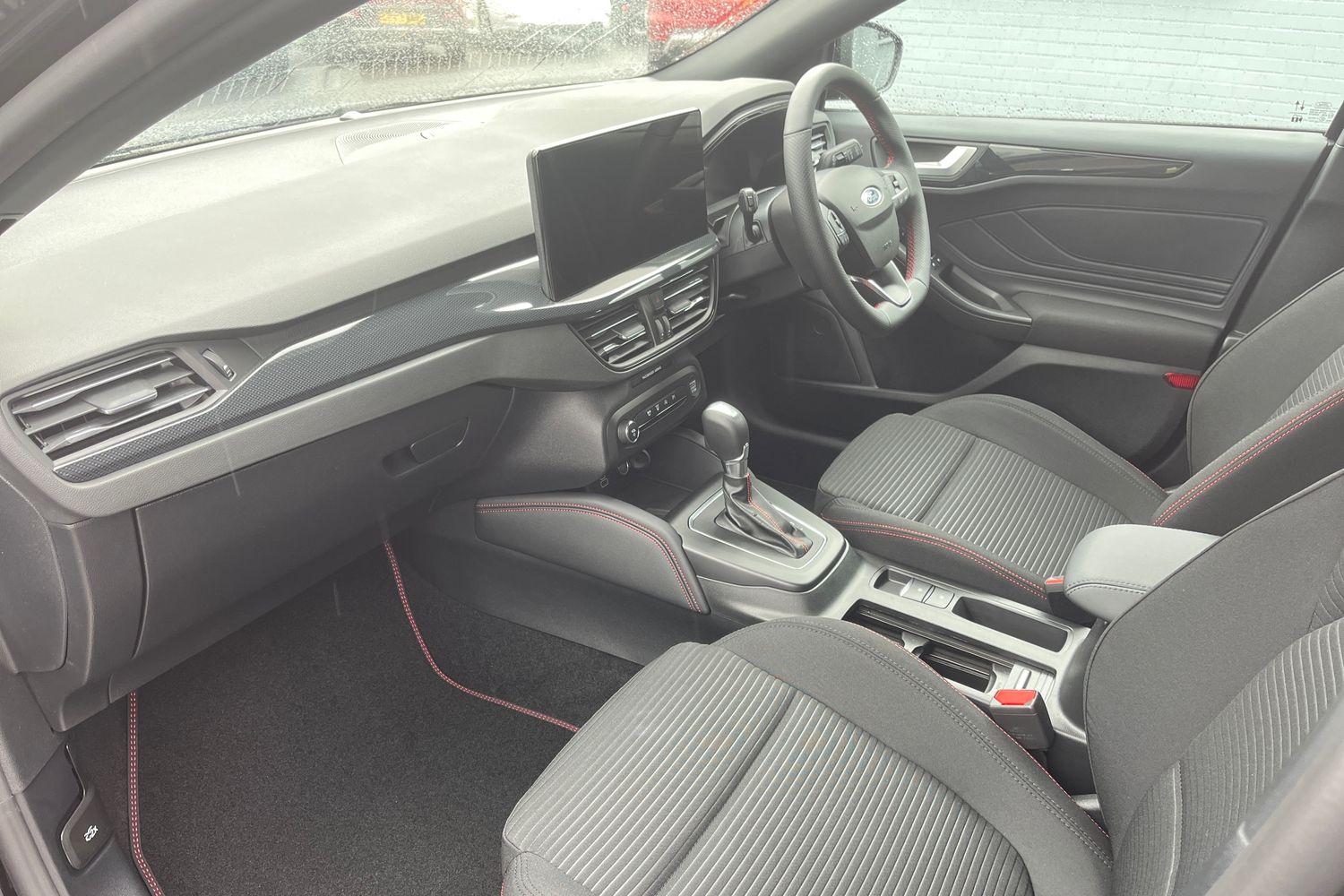 Ford Focus Photo 17