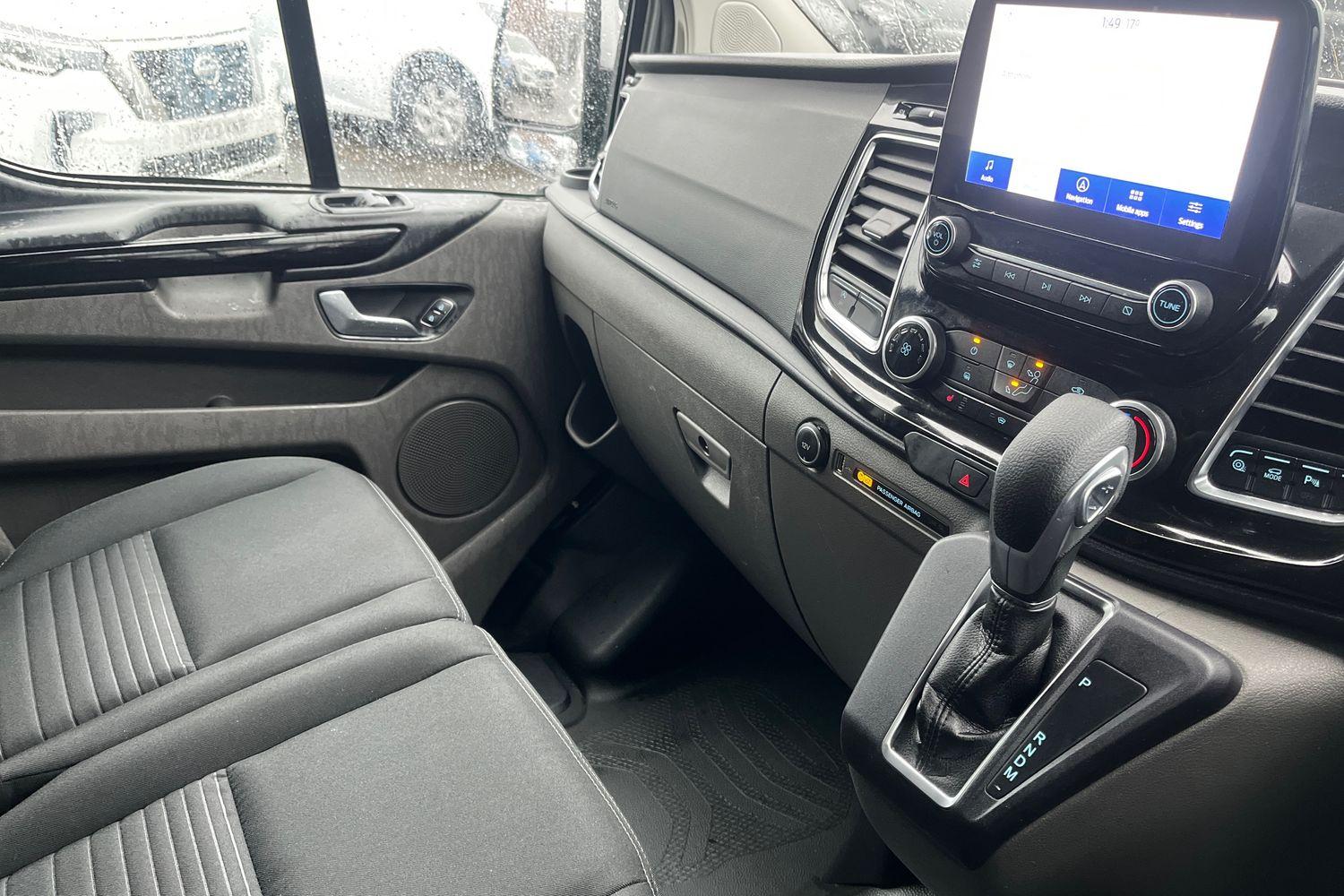 Ford TRANSIT CUSTOM Photo 38